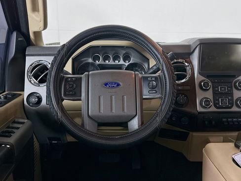 Used 2015 Ford F250 Lariat w/ Lariat Interior Package AWD/4WD image 17