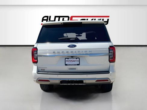 Used 2024 Ford Expedition Platinum RWD image 6