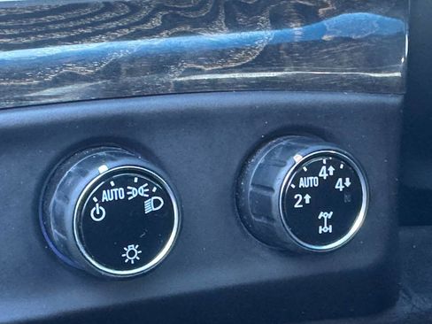 Used 2016 Cadillac Escalade ESV Platinum image 26