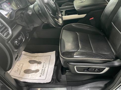 Used 2019 RAM 1500 Laramie image 19