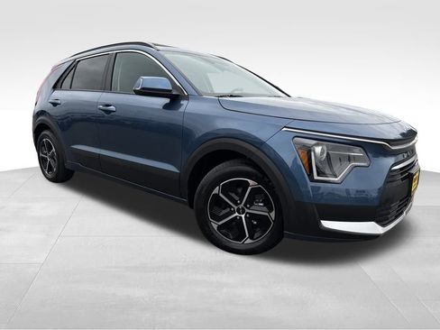 New 2026 Kia Niro EX image 1