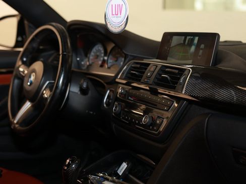 Used 2016 BMW M4 Coupe image 16