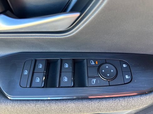 New 2026 Nissan Kicks SV w/ SV Premium Package image 21