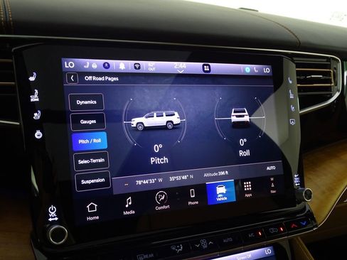 New 2024 Jeep Grand Wagoneer L Series III w/ Rear Seat Video Group 1 image 45