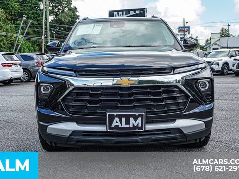 Used 2025 Chevrolet TrailBlazer LT AWD/4WD image 9