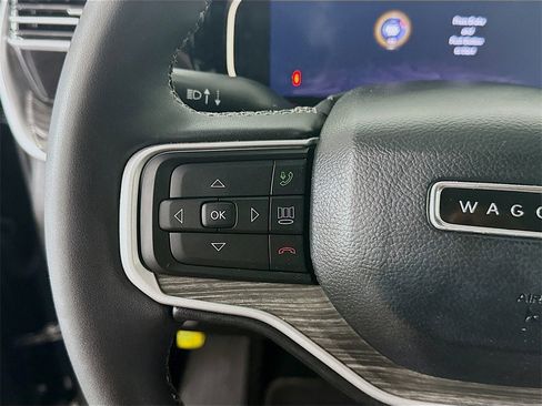 Used 2022 Jeep Wagoneer Series III w/ Flexible Seating Group image 25