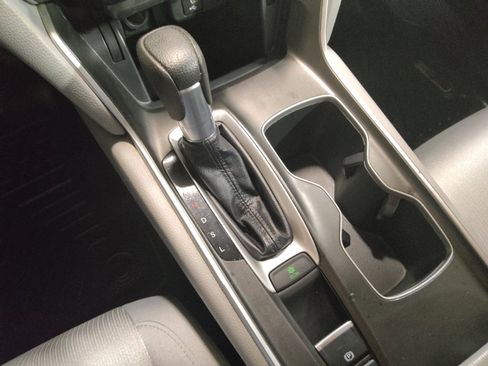 Used 2018 Honda Accord LX image 26