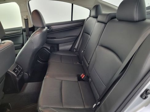 Used 2017 Subaru Legacy 2.5i Limited image 12