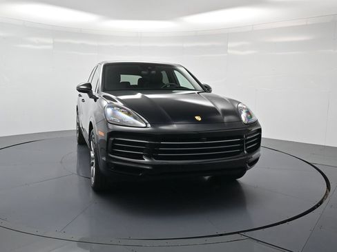 Used 2020 Porsche Cayenne image 33