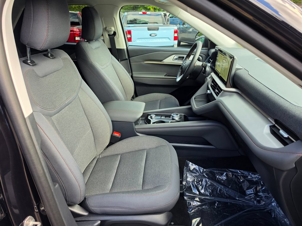 New 2026 Ford Explorer Active AWD/4WD image 11