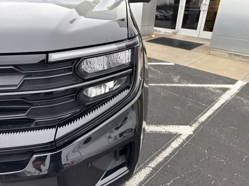 Used 2025 Ford Expedition Active RWD image 39