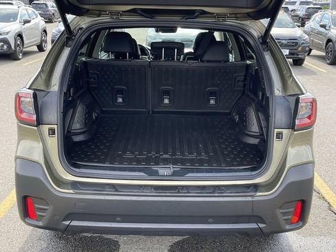 Used 2022 Subaru Outback Onyx Edition XT AWD/4WD image 9