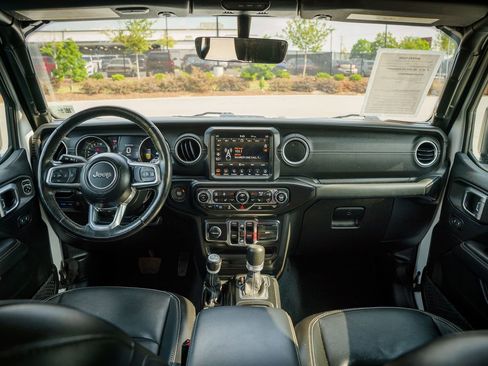 Used 2023 Jeep Wrangler Unlimited Sahara w/ Cold Weather Group AWD/4WD image 22