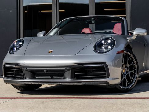 Certified 2022 Porsche 911 Carrera image 7