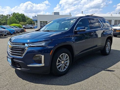 Certified 2023 Chevrolet Traverse LT AWD/4WD image 3