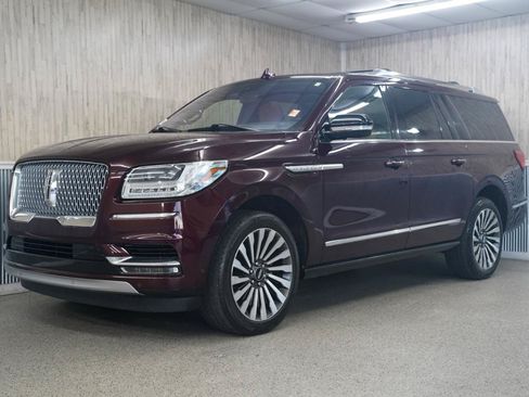 Used 2021 Lincoln Navigator L Reserve w/ Luxury Package AWD/4WD image 4