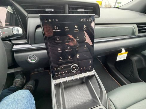 New 2026 GMC Terrain AT4 w/ Convenience Package III image 13