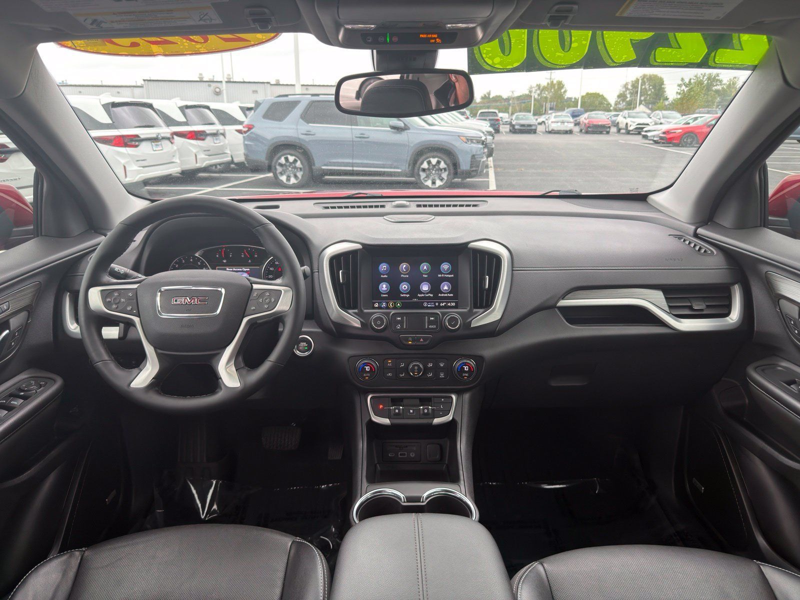 Used 2023 GMC Terrain SLT w/ Infotainment Package II FWD image 29