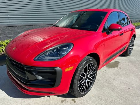 Certified 2026 Porsche Macan AWD/4WD image 7