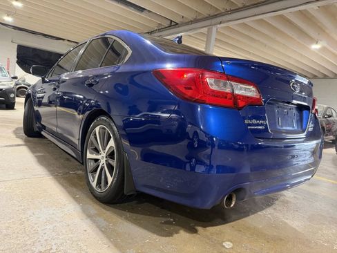 Used 2017 Subaru Legacy 2.5i Limited AWD/4WD image 3