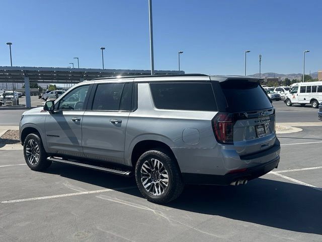 Certified 2025 Chevrolet Suburban Z71 AWD/4WD image 3