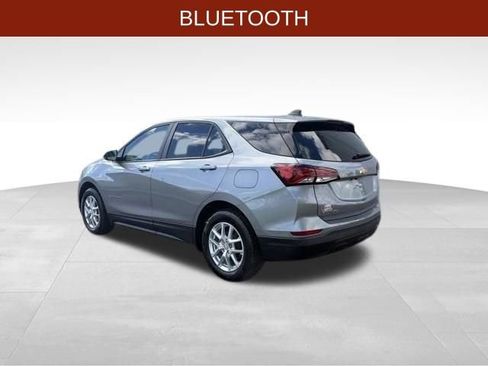 Used 2023 Chevrolet Equinox LS FWD image 5