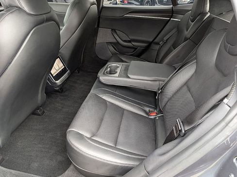 Used 2021 Tesla Model S Plaid image 17