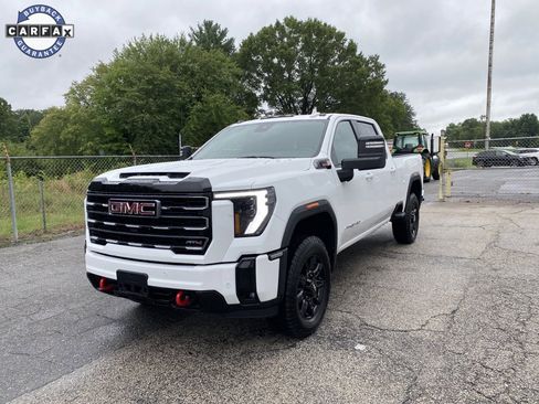 Used 2025 GMC Sierra 2500 AT4 image 6