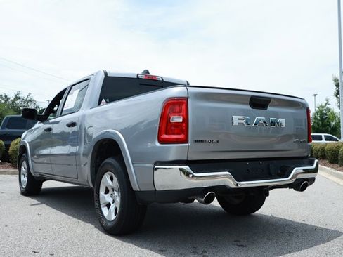 Used 2025 RAM 1500 Big Horn AWD/4WD image 9