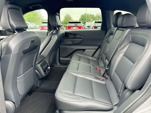 New 2025 Lincoln Nautilus Premier w/ Jet Appearance Package image 23