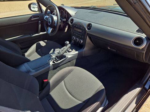 Used 2011 MAZDA MX-5 Miata Touring w/ Suspension Pkg RWD image 14