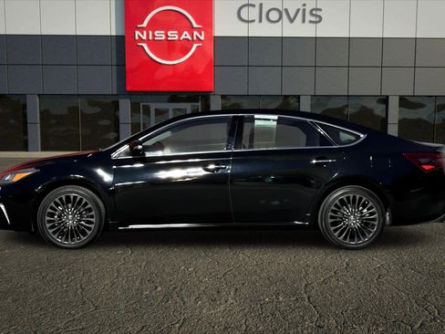 Used 2016 Toyota Avalon Touring image 6