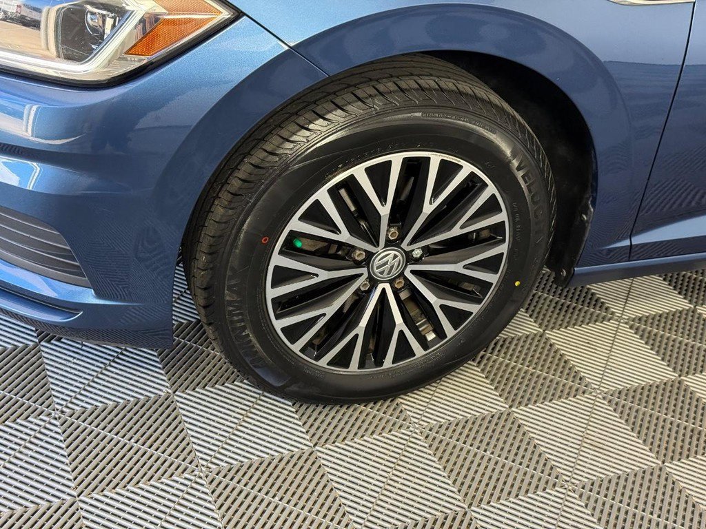 Used 2019 Volkswagen Jetta SEL FWD image 13