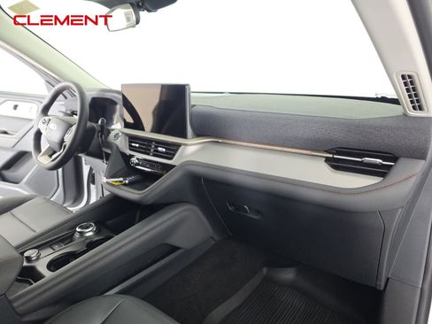 New 2026 Ford Explorer Active image 32