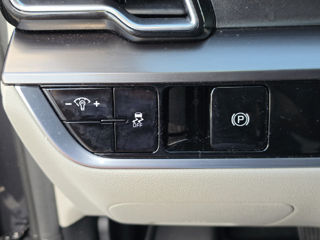 Used 2023 Kia Sportage EX FWD image 36