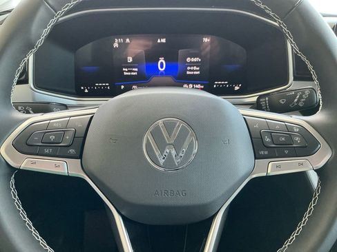 New 2025 Volkswagen Taos SE image 19