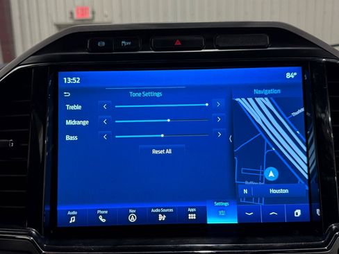 Used 2022 Ford F450 Lariat w/ Lariat Value Package AWD/4WD image 22