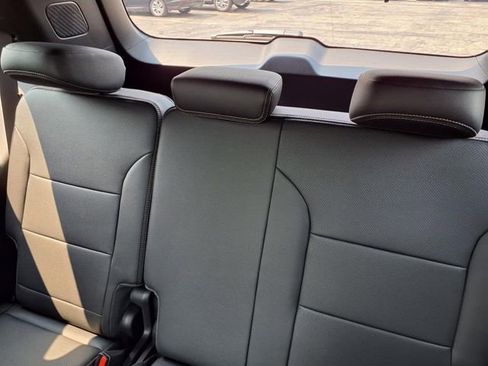 New 2026 Chevrolet Traverse High Country w/ LPO, Floor Liner Package image 27