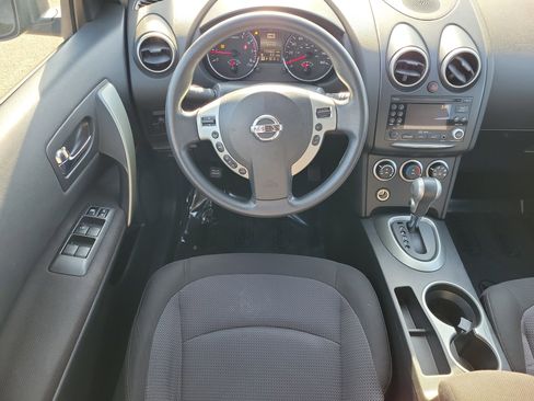 Used 2011 Nissan Rogue SV image 15