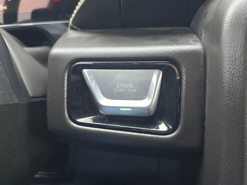 Used 2025 GMC Yukon XL Elevation AWD/4WD image 25