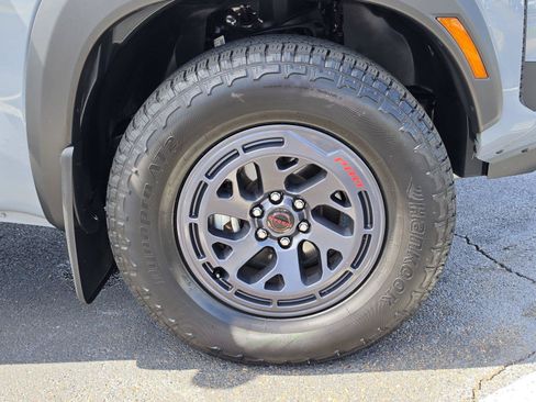 Used 2025 Nissan Frontier PRO-4X w/ Interior Protection Package AWD/4WD image 36