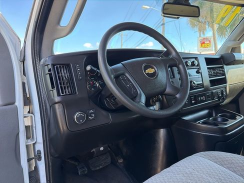 Used 2019 Chevrolet Express 3500 LT w/ LT Preferred Equipment Group image 8
