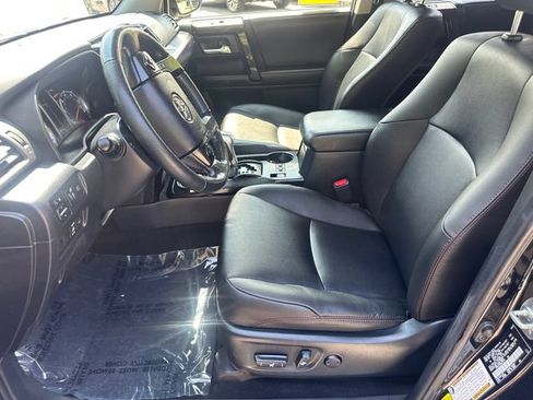 Used 2024 Toyota 4Runner TRD Off-Road Premium w/ Moonroof Package AWD/4WD image 28