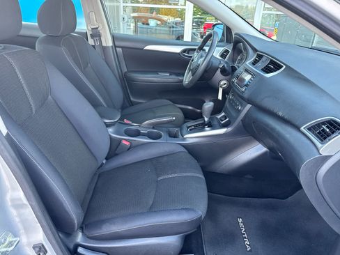 Used 2018 Nissan Sentra S FWD image 4