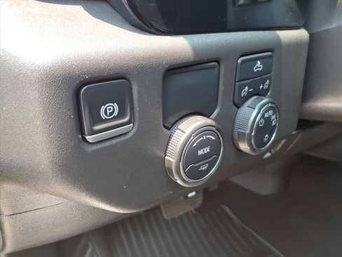Used 2025 Chevrolet Silverado 1500 LT RWD image 20