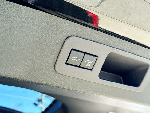 New 2026 Lexus LX 700h Luxury image 35