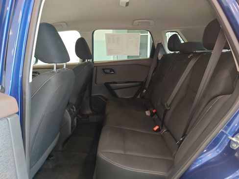 Used 2023 Nissan Rogue S AWD/4WD image 23