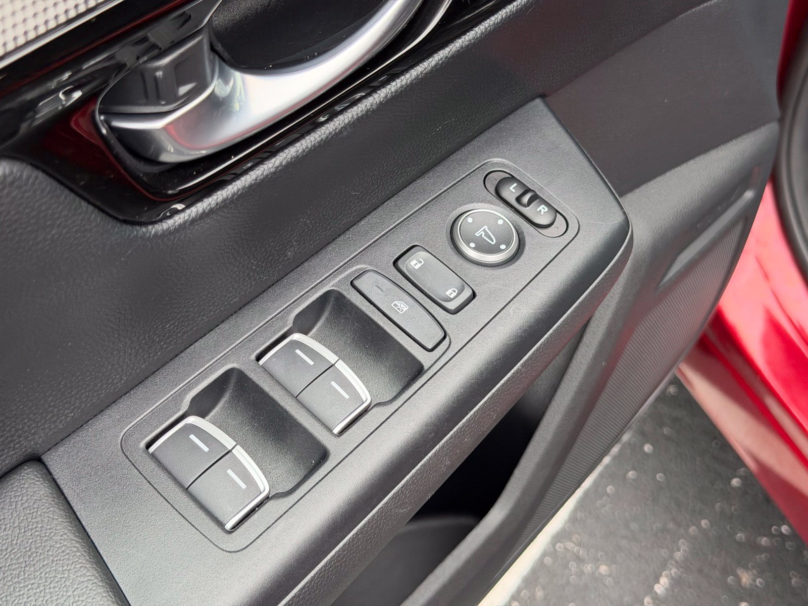 Used 2025 Honda CR-V Sport Touring image 13