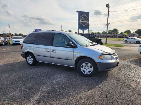 Used 2001 Dodge Caravan SE FWD image 2
