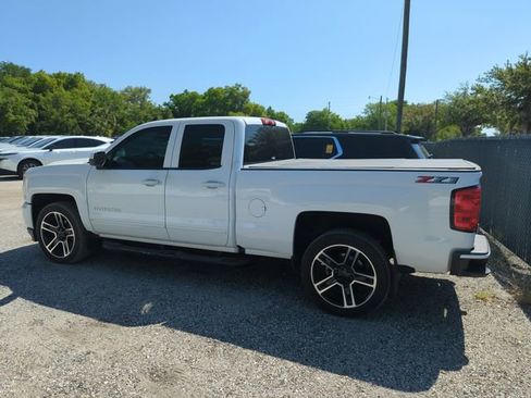 Used 2018 Chevrolet Silverado 1500 LT w/ LPO, Black Pack image 2